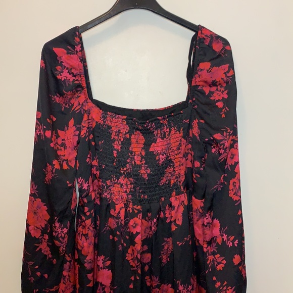 NSR Red and Black Mini Dress Size Small New - Picture 4 of 11